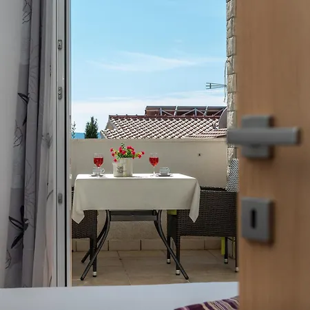 Duje Διαμέρισμα Τρογκίρ