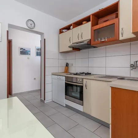 Duje Apartman Trogir